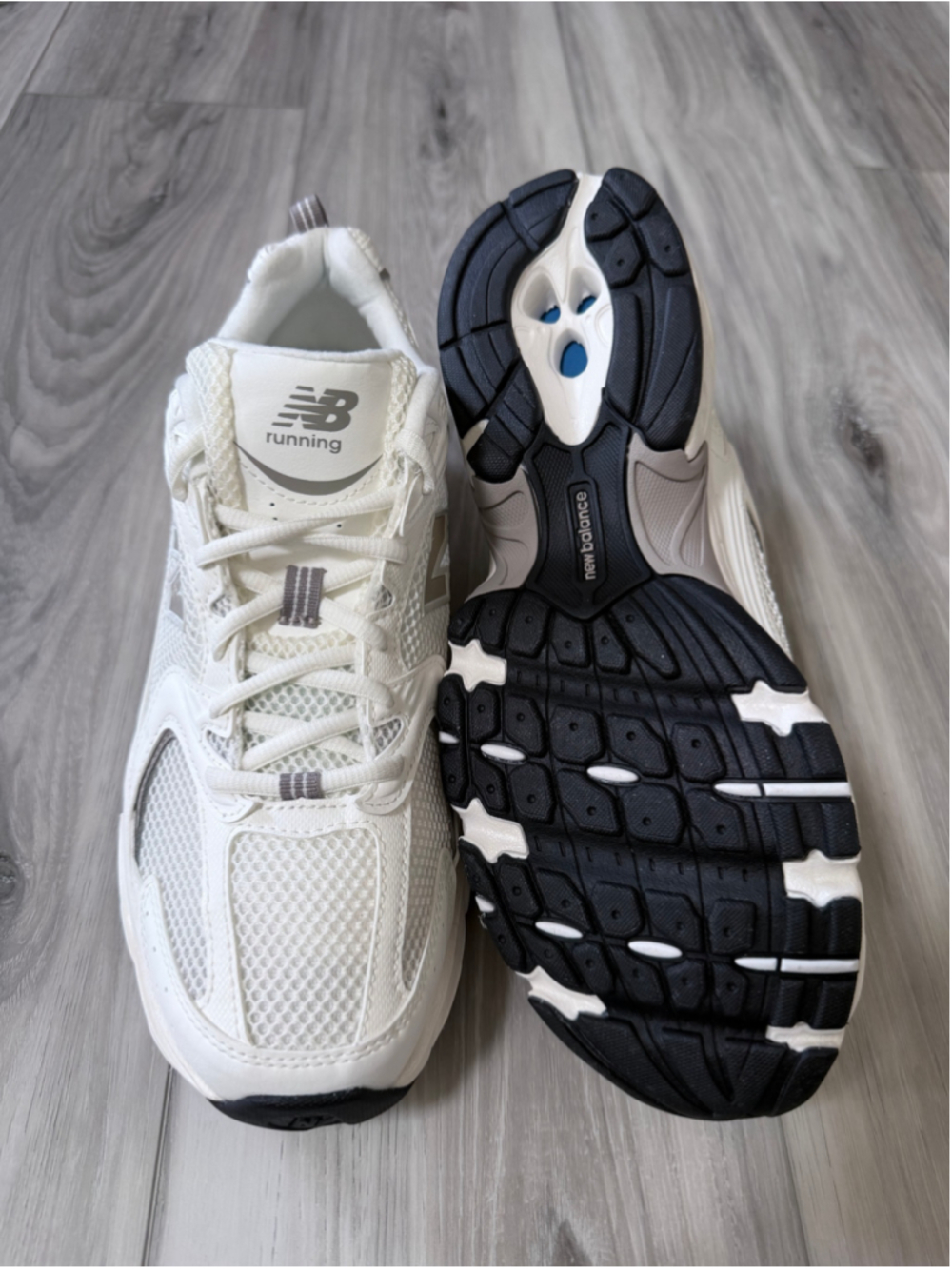 New Balance 530 White Silver Running Sneakers U530CSB Men 9.5 Women 11